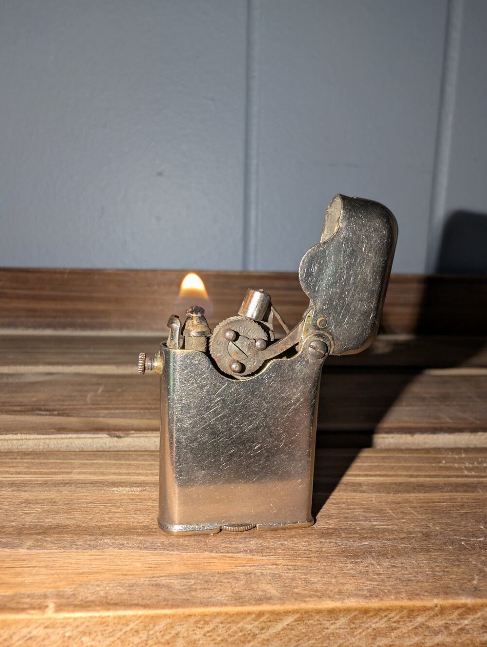 Vtg 1920s THORENS Single Claw Lighter-Rare Model-SWITZERLAND